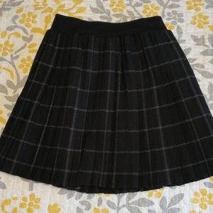 NWOT Pleated plaid skirt